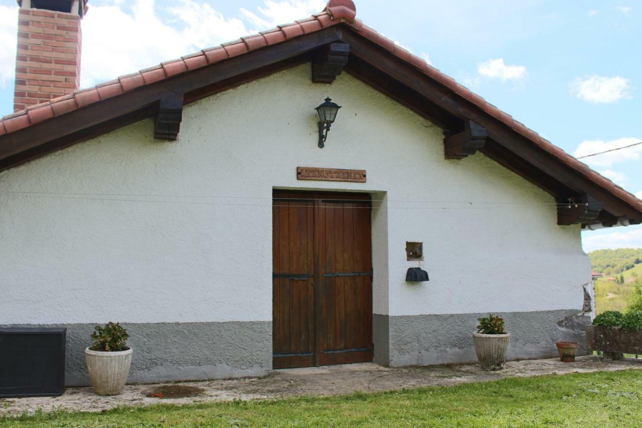 Hostal Lazkotzenea Mezkiriz Exterior foto