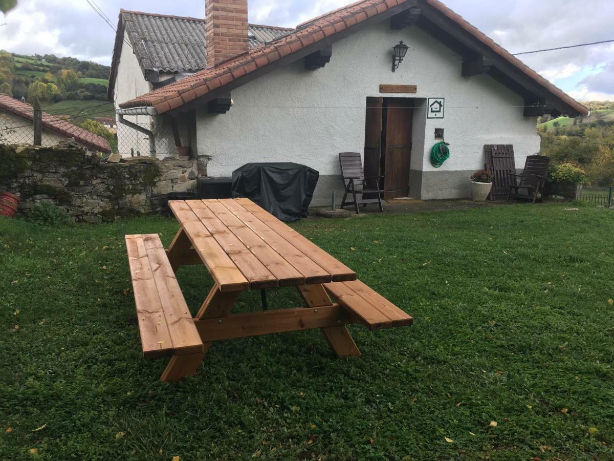 Hostal Lazkotzenea Mezkiriz Exterior foto